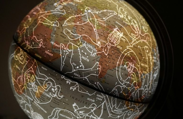 16 दिसंबर 2025: आज का राशिफल – व्यापारिक सफलता और रिश्तों में नई गहराई के संकेत